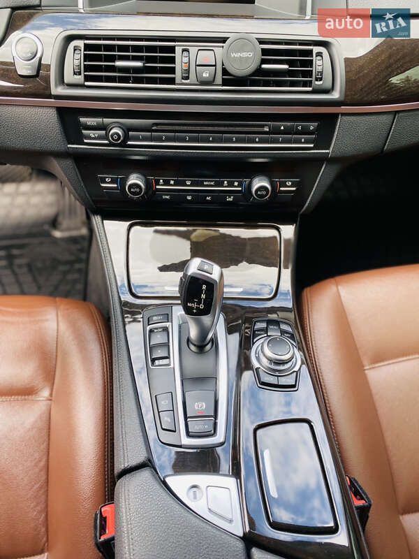 Седан BMW 5 Series 2015 в Киеве