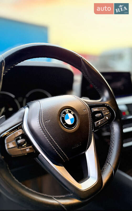 Седан BMW 5 Series 2018 в Києві фото 19 Седан BMW 5 Series 2018 в Києві