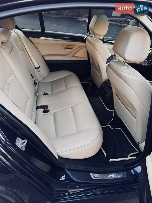 Седан BMW 5 Series 2015 в Києві