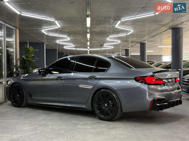 Седан BMW 5 Series 2017 в Одессе