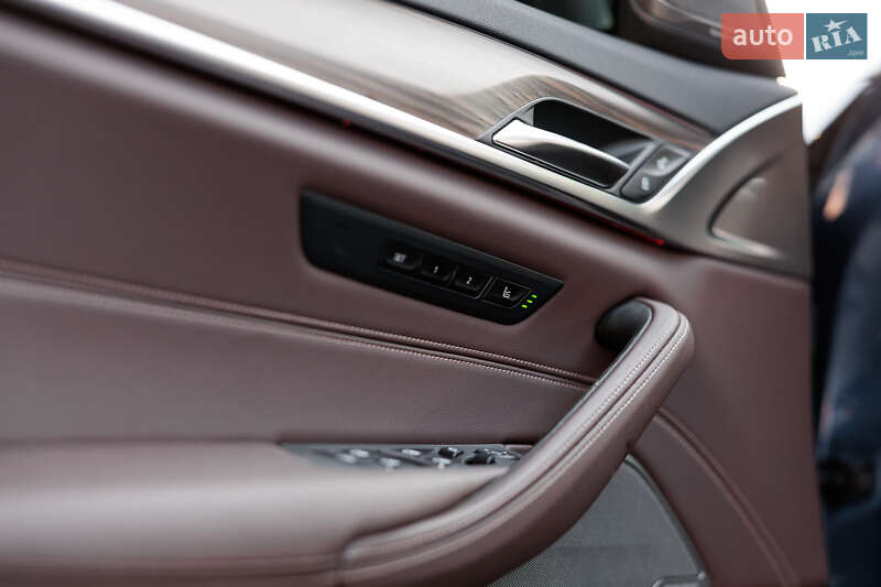 Седан BMW 5 Series 2021 в Дніпрі фото 24 Седан BMW 5 Series 2021 в Дніпрі