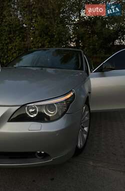 Седан BMW 5 Series 2003 в Киеве