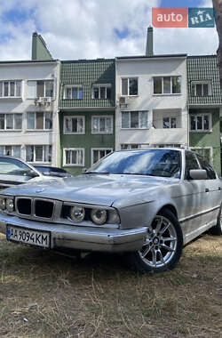 Седан BMW 5 Series 1993 в Иванкове