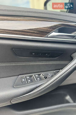 Седан BMW 5 Series 2021 в 