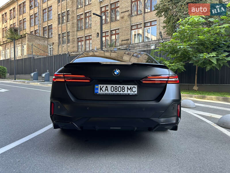 Седан BMW 5 Series 2024 в Киеве фото 8 Седан BMW 5 Series 2024 в Киеве
