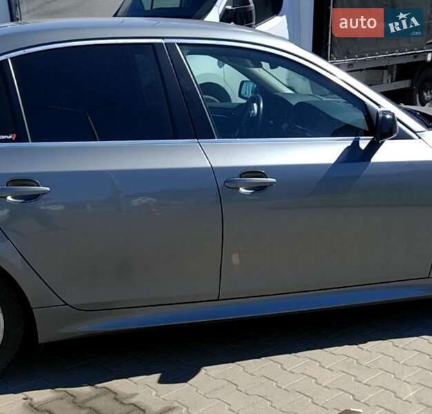 Седан BMW 5 Series 2007 в Киеве фото 10 Седан BMW 5 Series 2007 в Киеве