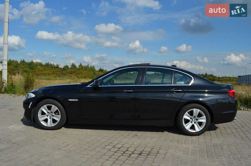 Седан BMW 5 Series 2013 в Львові
