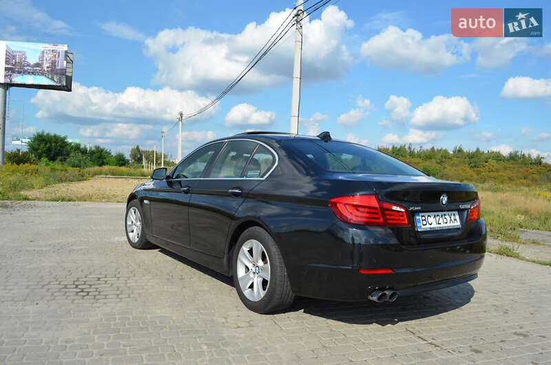 Седан BMW 5 Series 2013 в Львові