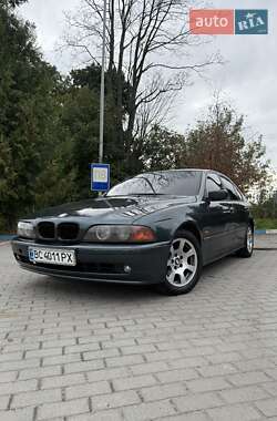 Седан BMW 5 Series 2000 в Львове