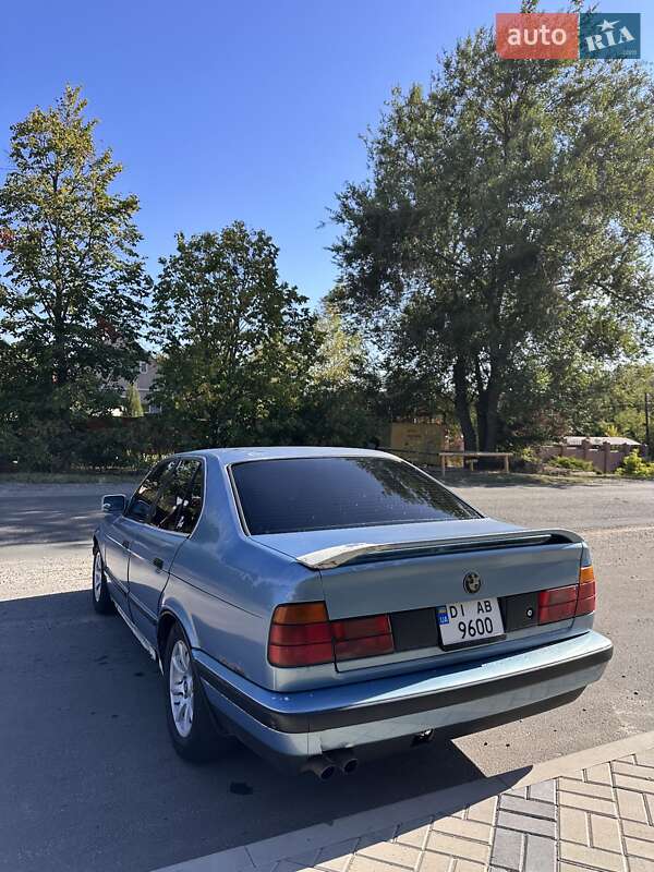 Седан BMW 5 Series 1991 в Днепре