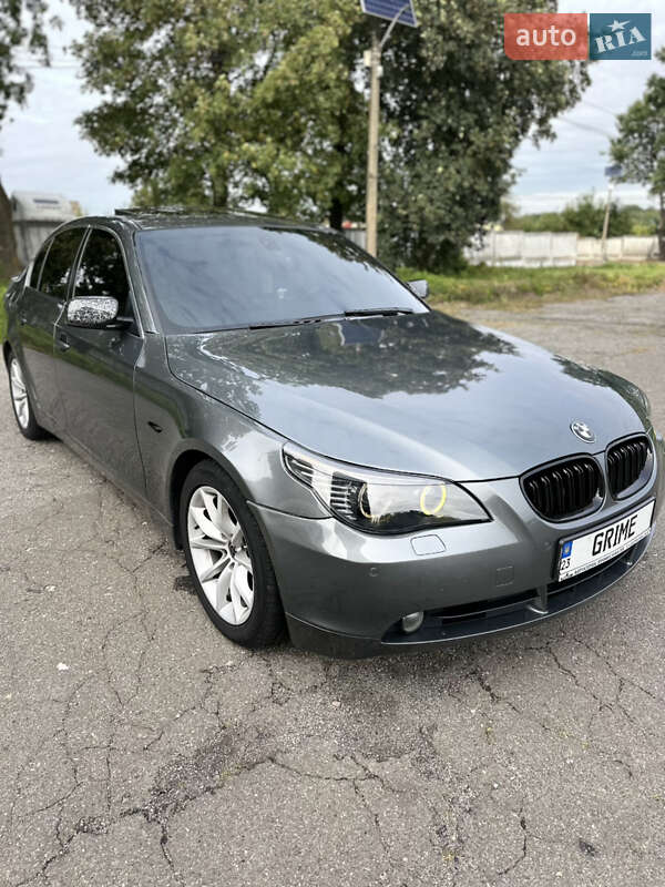 BMW 5 Series 2004