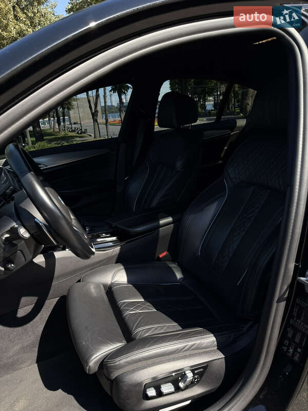 Седан BMW 5 Series 2017 в Києві фото 2 Седан BMW 5 Series 2017 в Києві