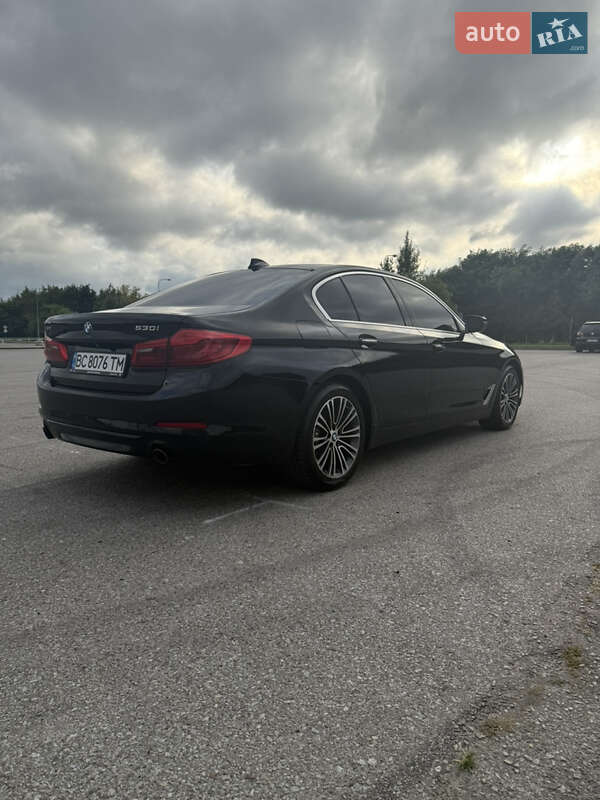 Седан BMW 5 Series 2017 в Львові