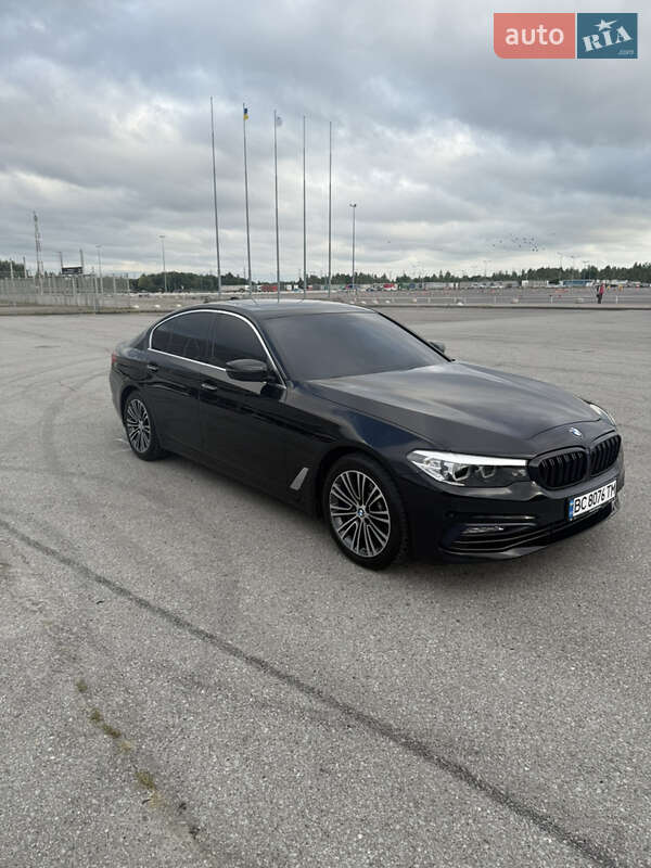 Седан BMW 5 Series 2017 в Львові