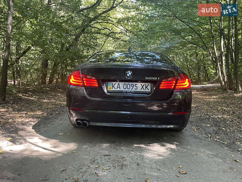 Седан BMW 5 Series 2011 в Києві