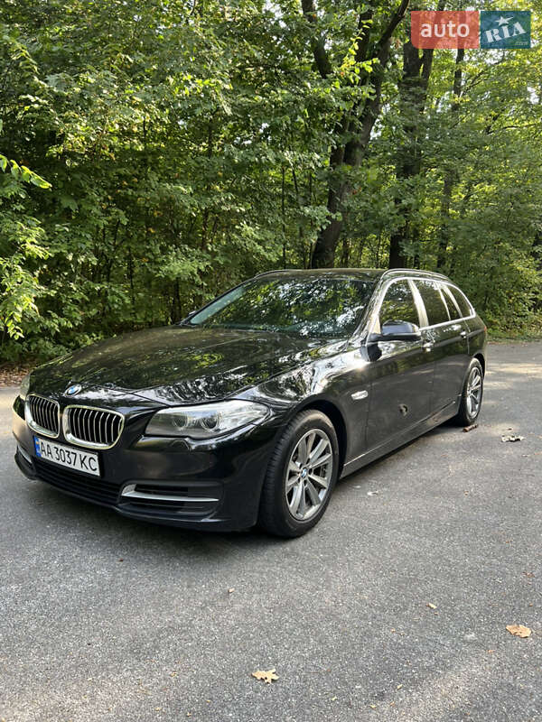 Универсал BMW 5 Series 2016 в Киеве