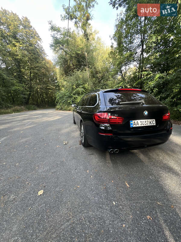 Универсал BMW 5 Series 2016 в Киеве