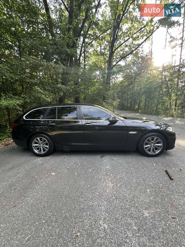Универсал BMW 5 Series 2016 в Киеве