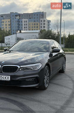 Седан BMW 5 Series 2019 в Львове