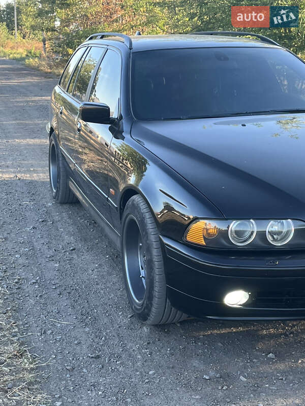 BMW 5 Series 2001