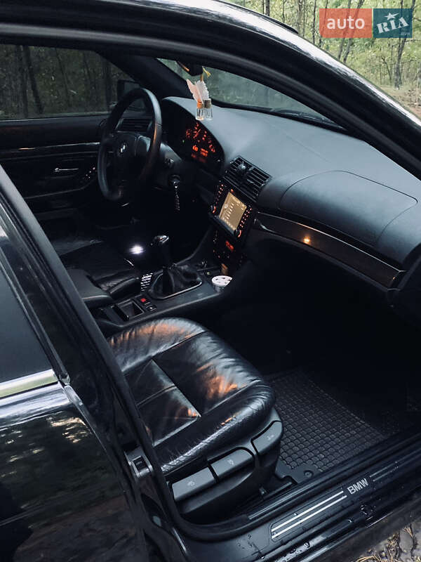 Седан BMW 5 Series 1996 в Ровно