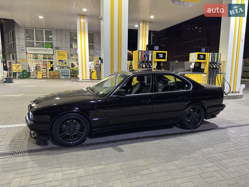 Седан BMW 5 Series 1989 в Києві фото 47 Седан BMW 5 Series 1989 в Києві