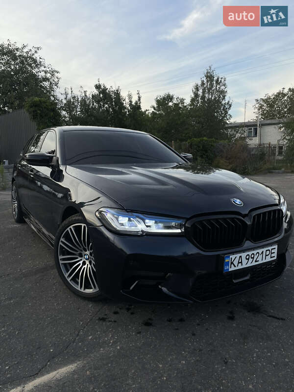 Универсал BMW 5 Series 2018 в Киеве
