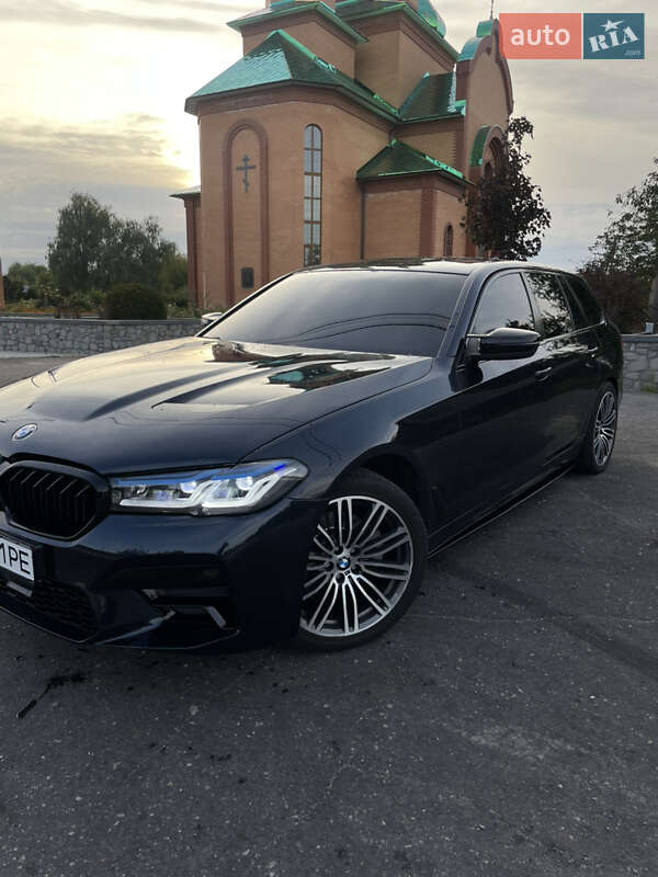 Универсал BMW 5 Series 2018 в Киеве