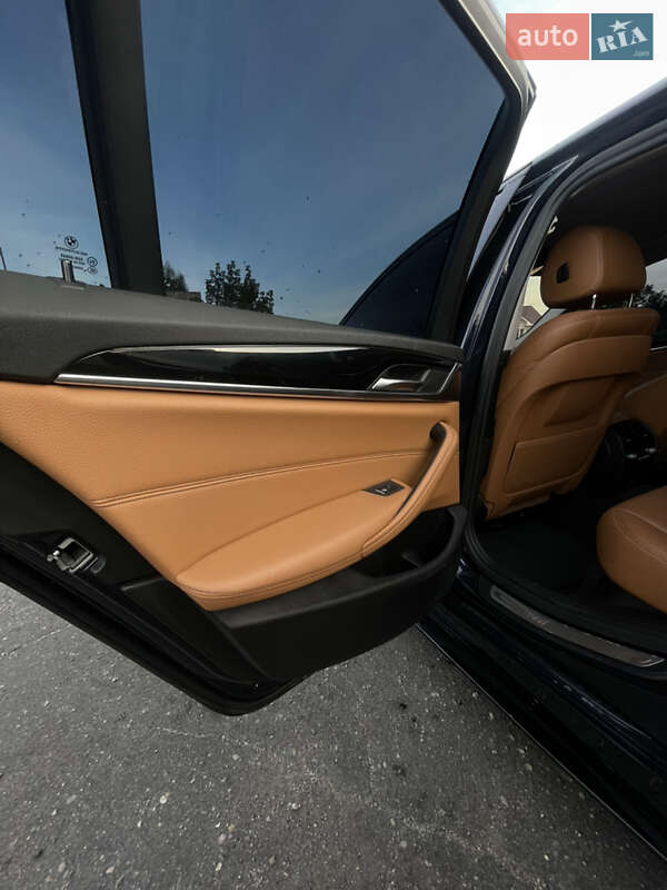 Универсал BMW 5 Series 2018 в Киеве