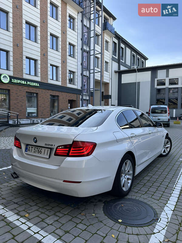Седан BMW 5 Series 2012 в Коломые