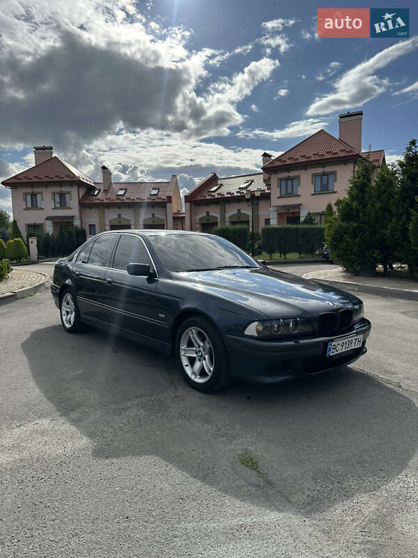 Седан BMW 5 Series 2003 в Шептицькому