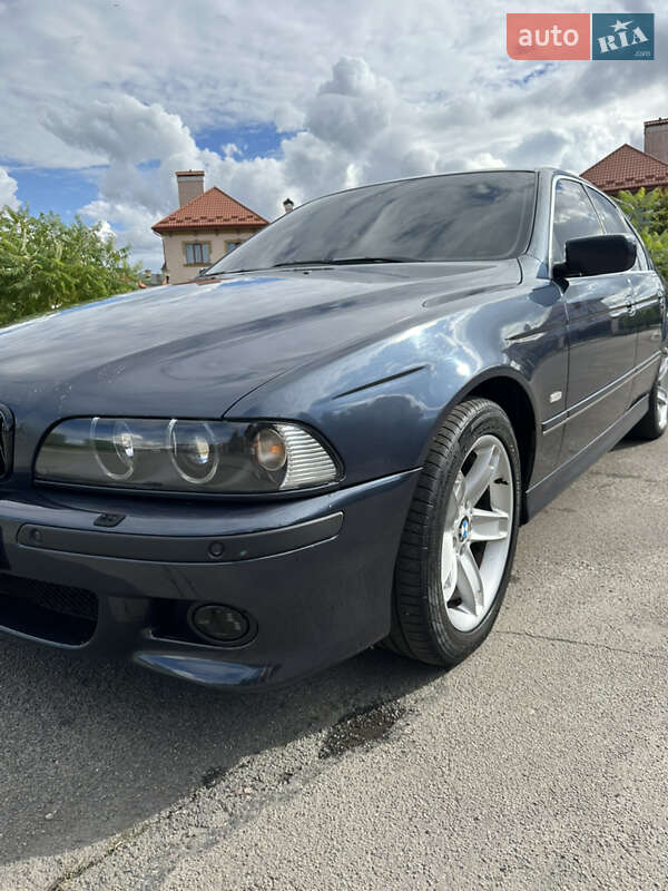 Седан BMW 5 Series 2003 в Шептицькому