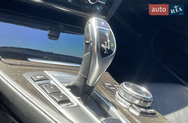 Седан BMW 5 Series 2013 в 