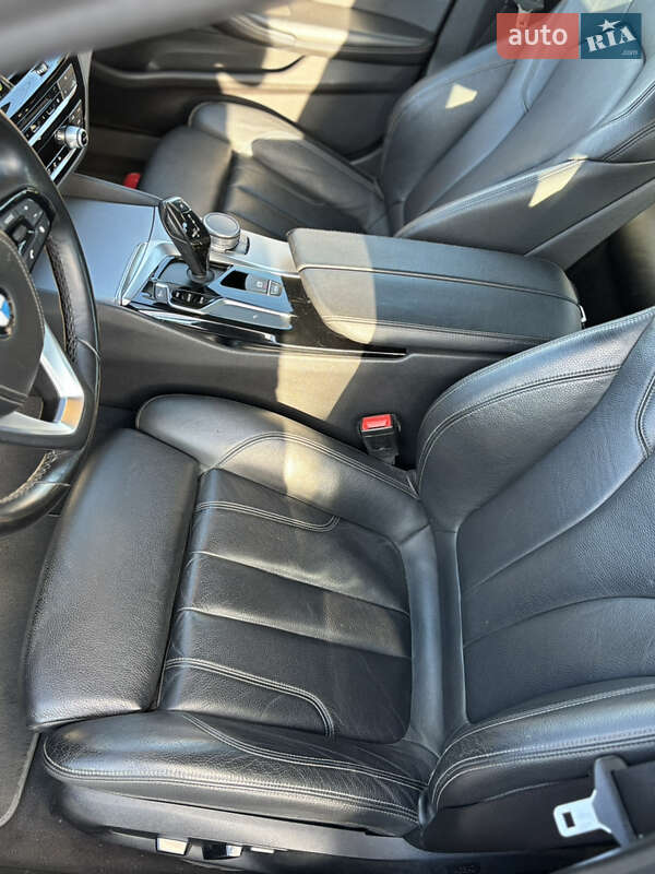 Седан BMW 5 Series 2017 в Львове фото 14 Седан BMW 5 Series 2017 в Львове
