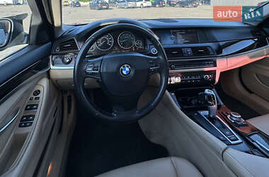 Седан BMW 5 Series 2010 в 