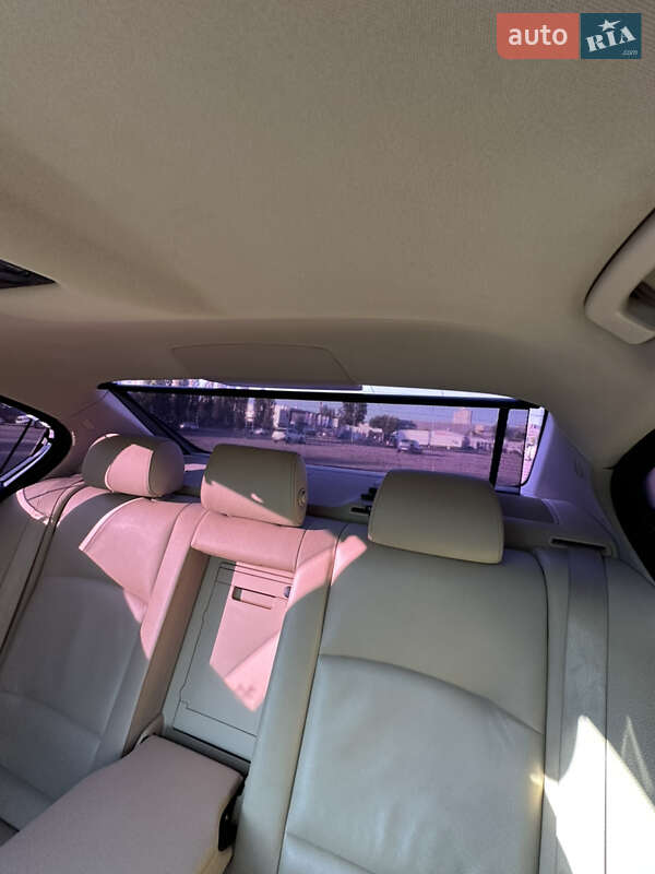 Седан BMW 5 Series 2010 в Киеве