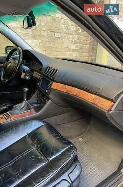 Седан BMW 5 Series 1998 в 