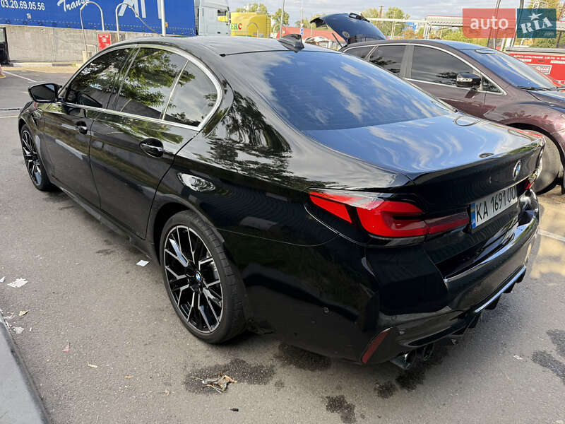 Седан BMW 5 Series 2019 в Киеве