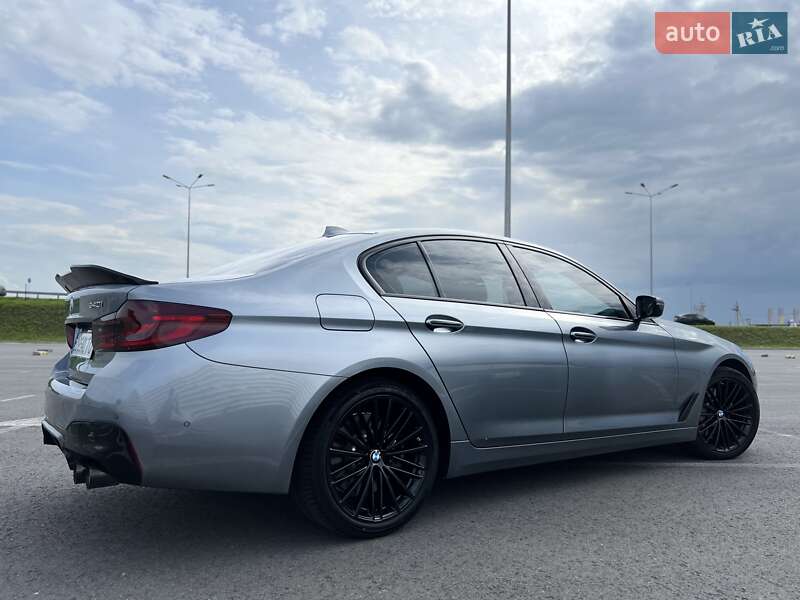 Седан BMW 5 Series 2017 в Львове