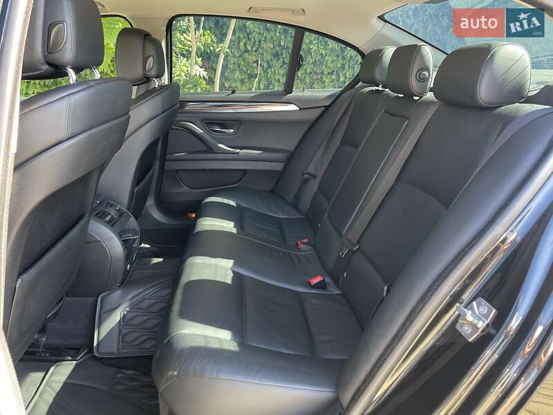 Седан BMW 5 Series 2010 в Одессе