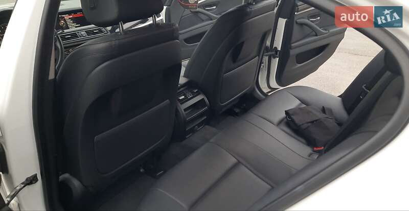 Седан BMW 5 Series 2016 в Сквире