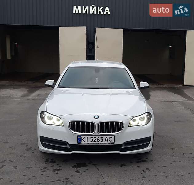 BMW 5 Series 2016