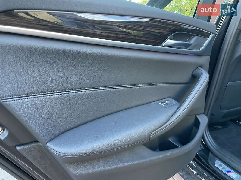Седан BMW 5 Series 2017 в Львове фото 39 Седан BMW 5 Series 2017 в Львове