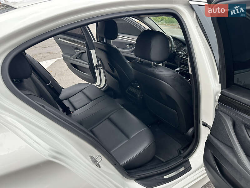 Седан BMW 5 Series 2016 в Виннице фото 39 Седан BMW 5 Series 2016 в Виннице