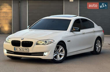 Седан BMW 5 Series 2010 в 
