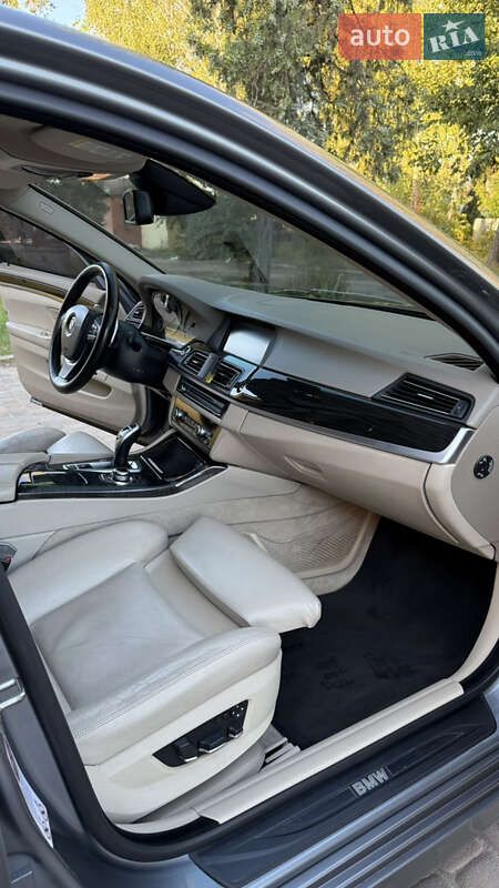 Седан BMW 5 Series 2010 в Хороле фото 29 Седан BMW 5 Series 2010 в Хороле