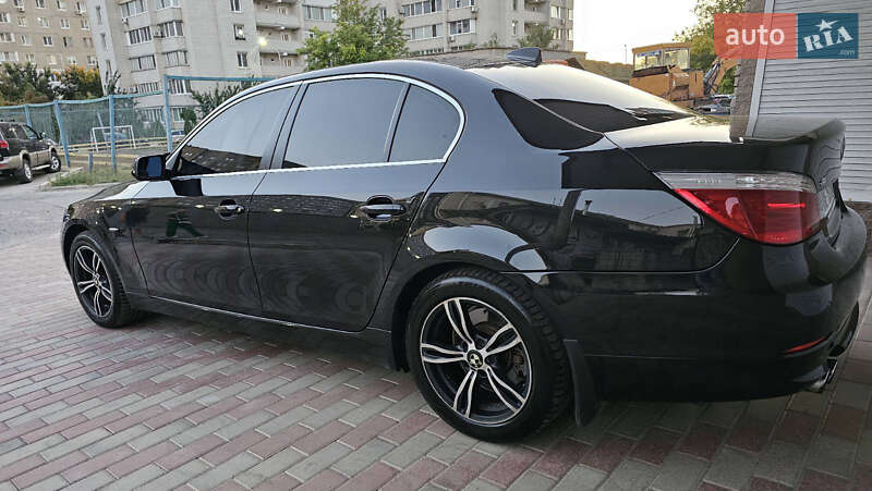 Седан BMW 5 Series 2008 в Южноукраинске