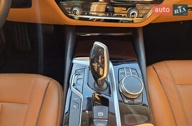 Седан BMW 5 Series 2019 в 