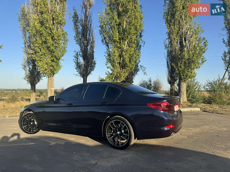 Седан BMW 5 Series 2019 в Запорожье