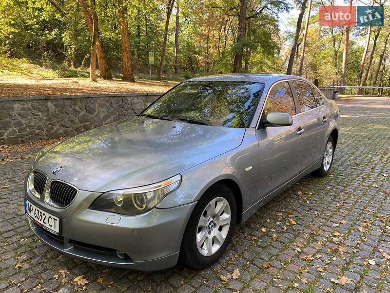 Седан BMW 5 Series 2005 в Каневе